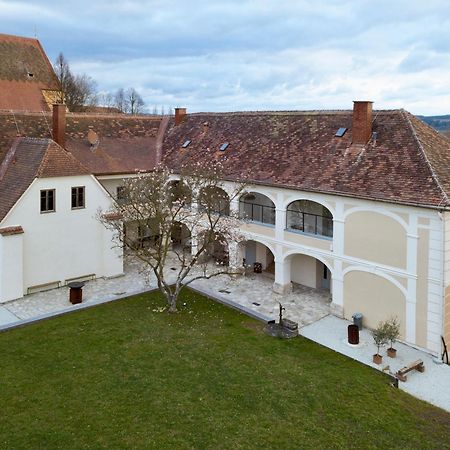 Der Pfarrhof Hotel Hartberg Ngoại thất bức ảnh